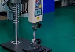 Prueba de fuerza de extracción para cables